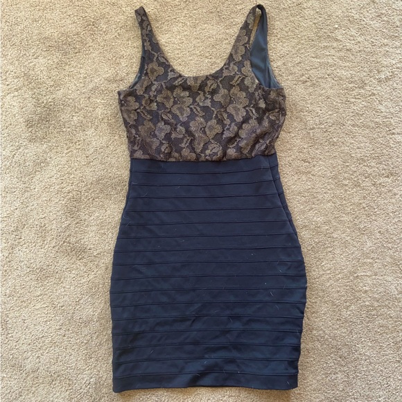 Express Women’s Size Small  Little Black Dress - Picture 2 of 8